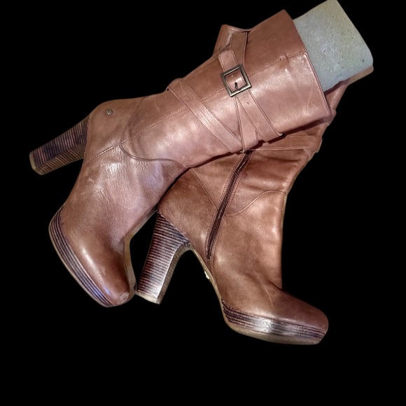 UGG Shoes - UGG Jardin Brown Heeled Side-Zip Boots size 9